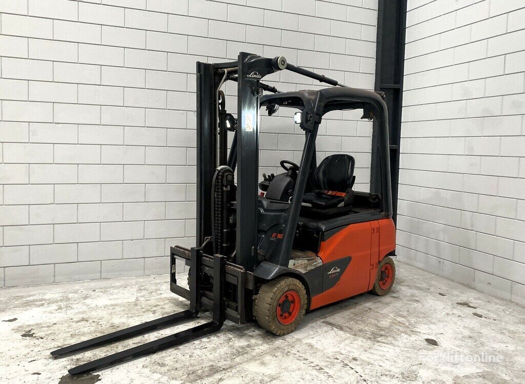 chariot élévateur à trois roues Linde 2019 Linde E16P-02 elektrische heftruck, 1600kg, 315cm, Side-shi