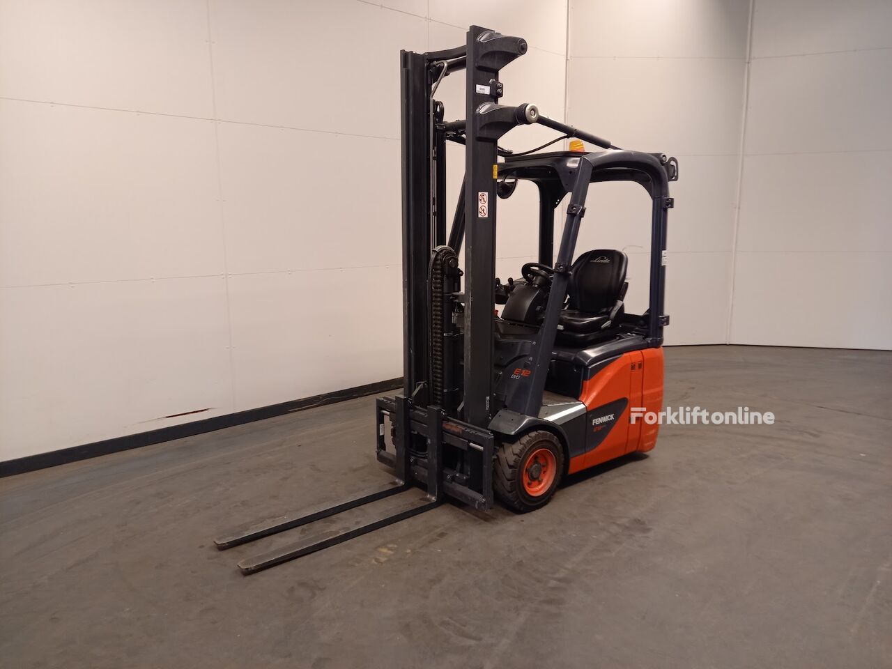 Linde E12-02 three-wheel forklift