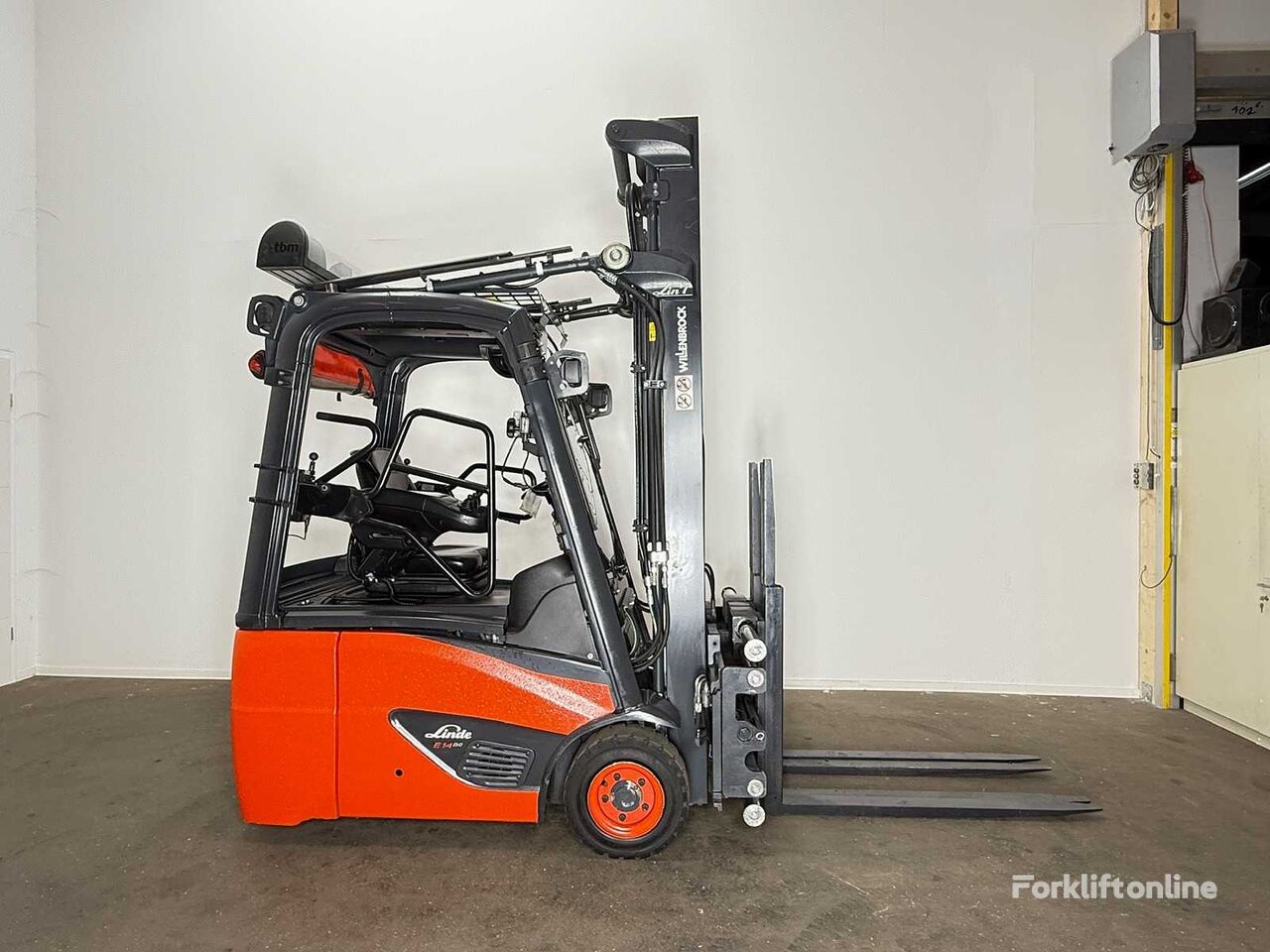 Linde E14-02 EVO three-wheel forklift