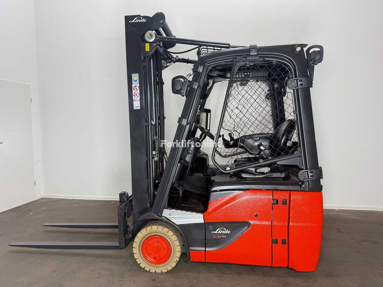 Linde E14-02 EVO three-wheel forklift