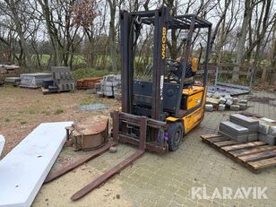 chariot élévateur à trois roues Steinbock Le16