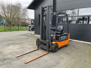 Still R20-16 three-wheel forklift