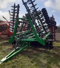 дискова борона John Deere Борона дискова John Deere 235, 7,8 м, б/в