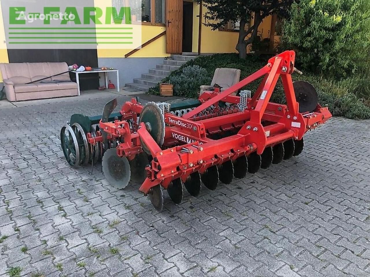 Vogel & Noot terradisc 300 disk harrow