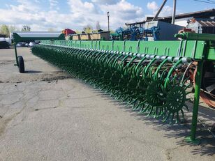 John Deere   8,5 метрів power harrow