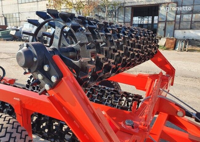 mucher traktor Kotok prychipnyi 6m. NOVYY baru