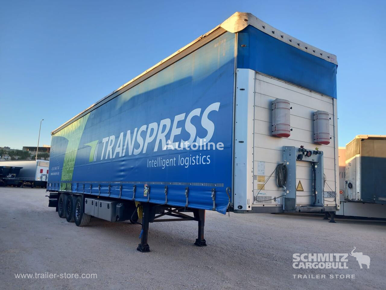 полуприцеп тентованный Schmitz Curtainsider Standard