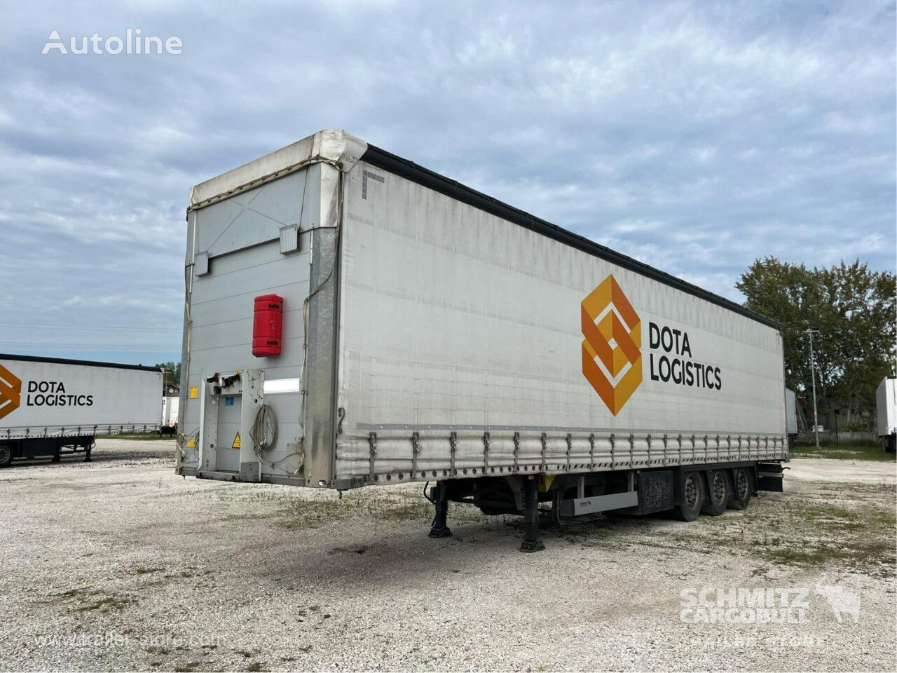 Schmitz Curtainsider Standard tilt semi-trailer