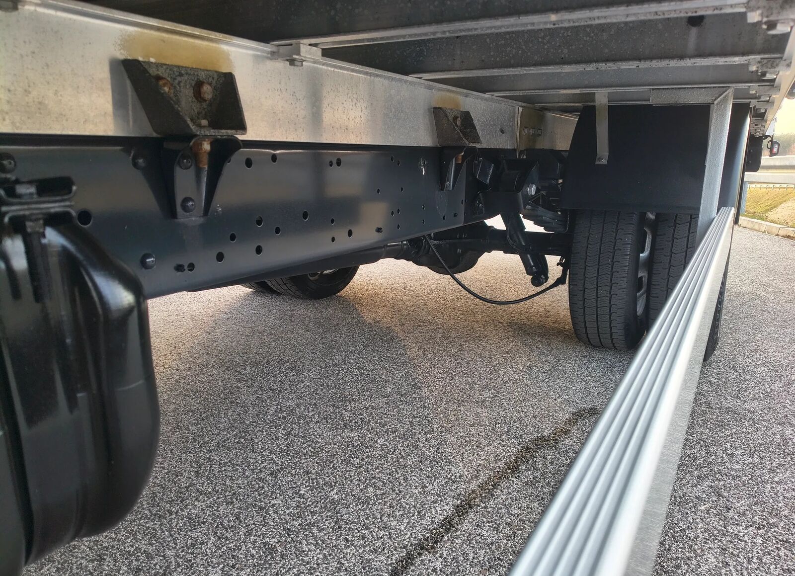 IVECO DAILY 35-140 / задњи виљушкар