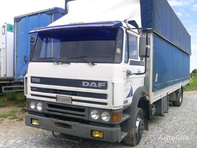 camion cu prelata DAF 1700