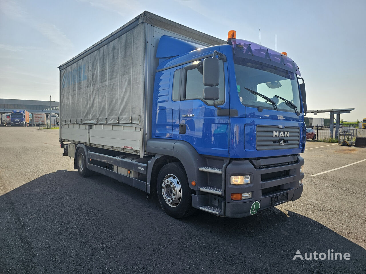 MAN TGA 18.320  tilt truck