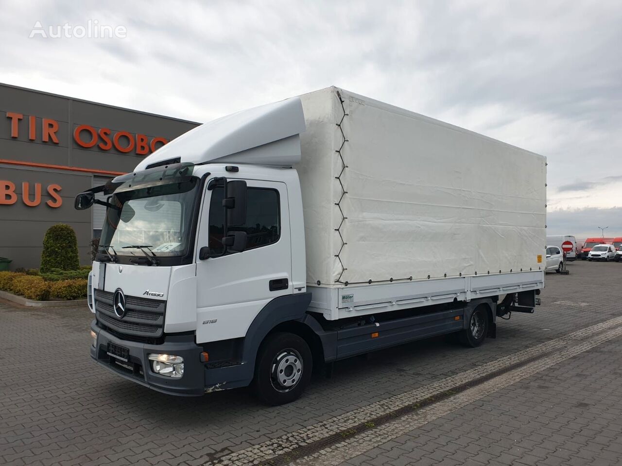 Mercedes-Benz ATEGO 818 L 1.HAND DEUTSCHE PAPIERE 72000 km!! Planen-LKW