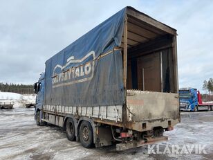 cami&atilde;o de toldo Mercedes-Benz Actros