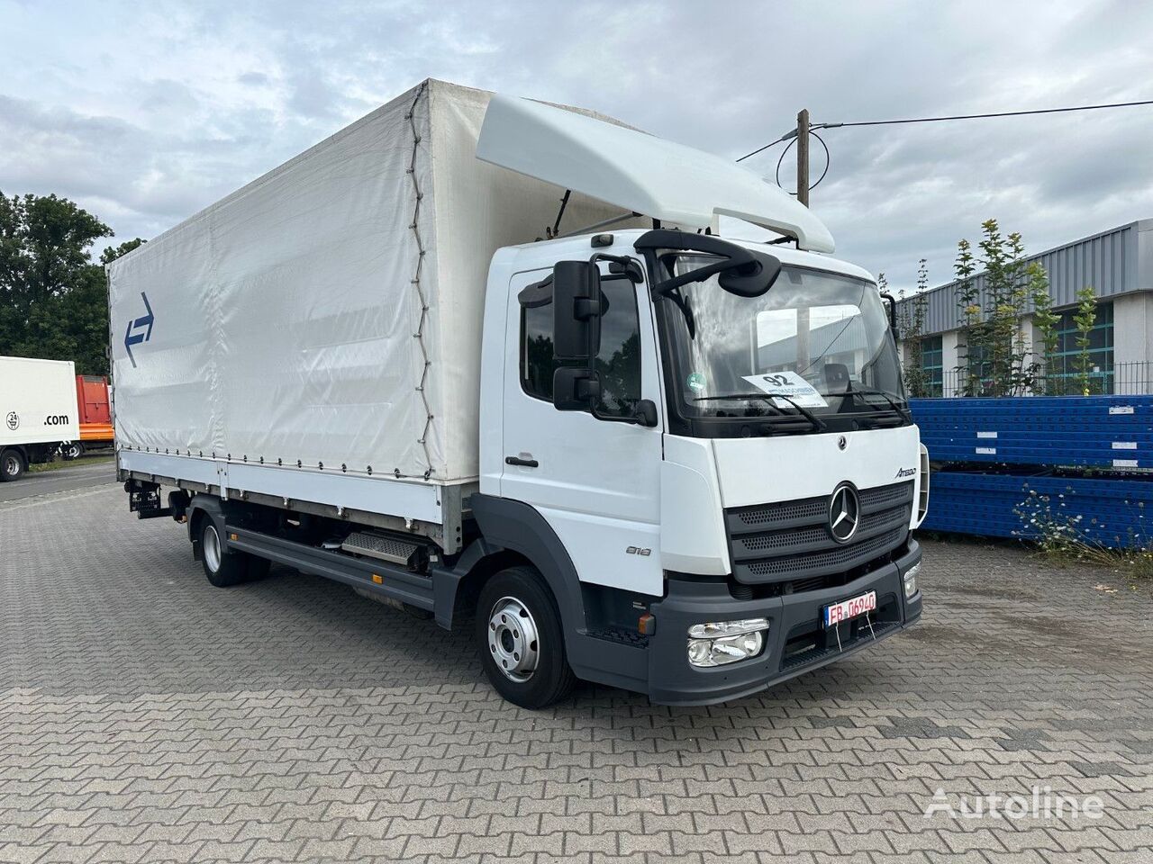 camião de toldo Mercedes-Benz Atego 818 / LBW / Pritsche 7,2 m