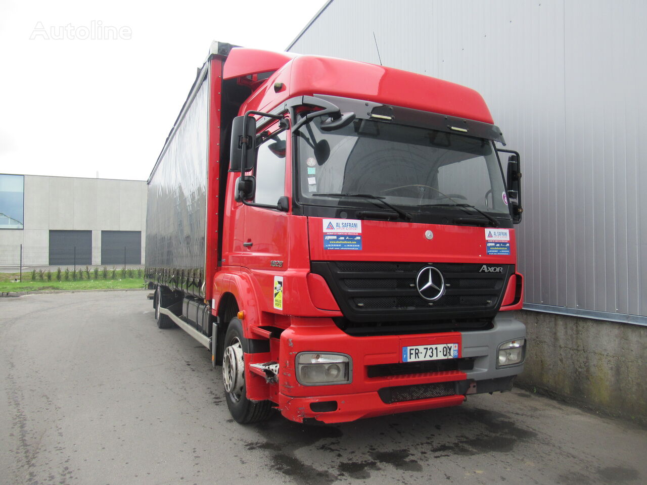 صندوق خلفي مغطى Mercedes-Benz Axor 1829