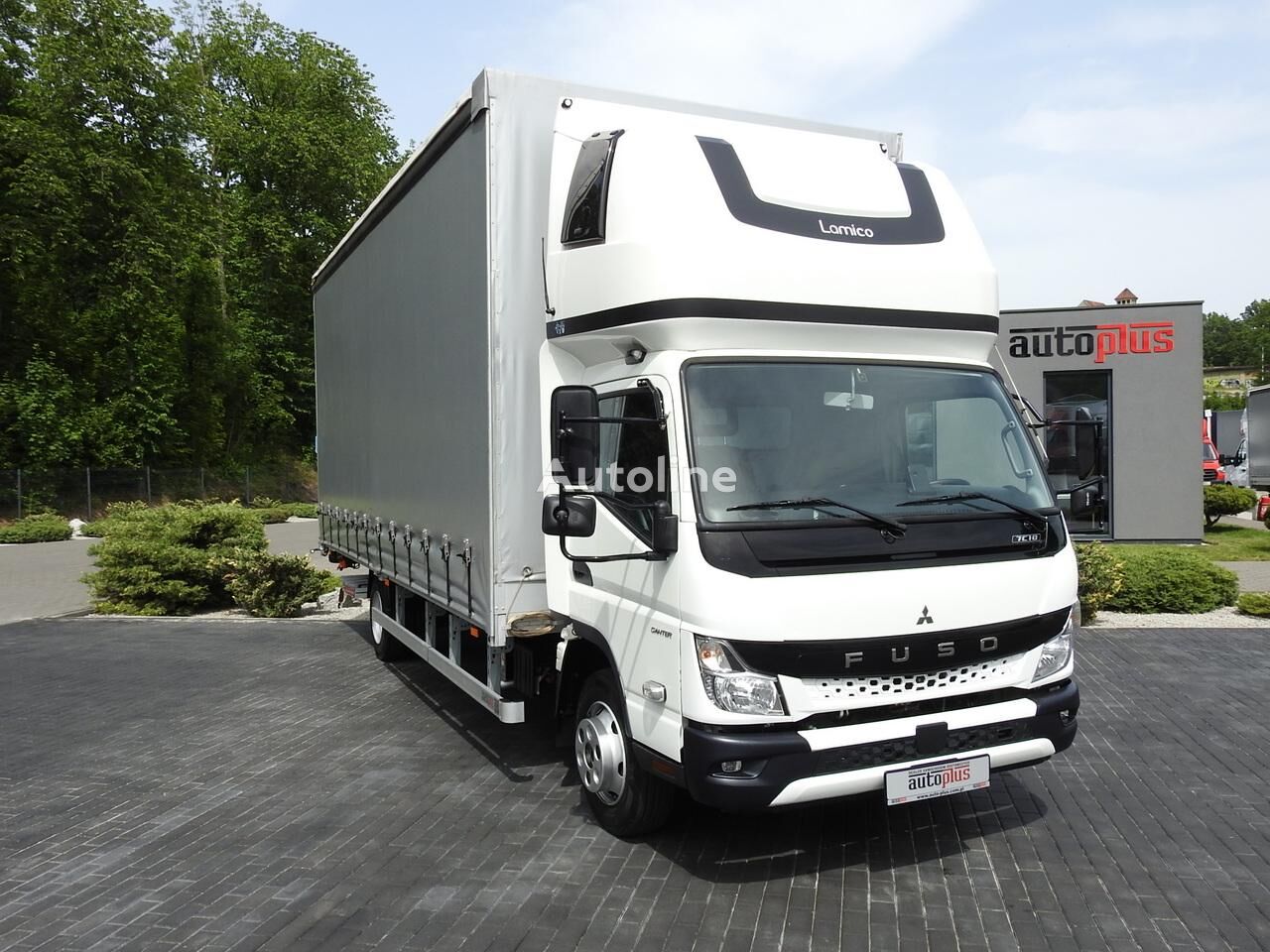 صندوق خلفي مغطى Mitsubishi Fuso CANTER 