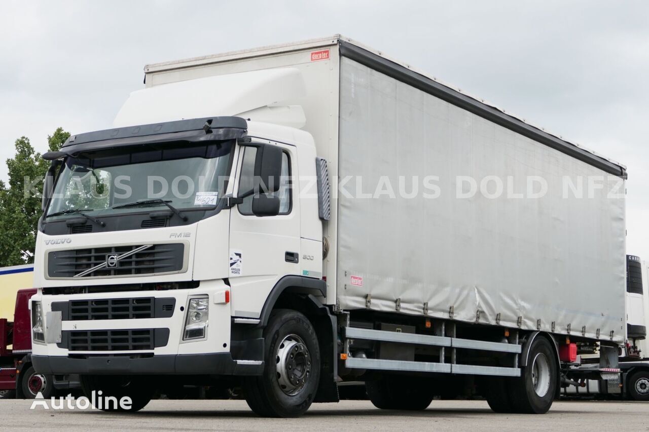 Volvo FM 300 Curtain side + Tail lift presenning lastbil