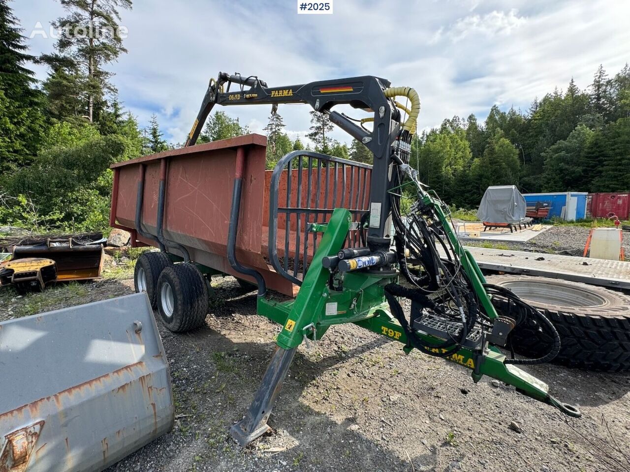 Farma T9F Holztransporter Anhänger