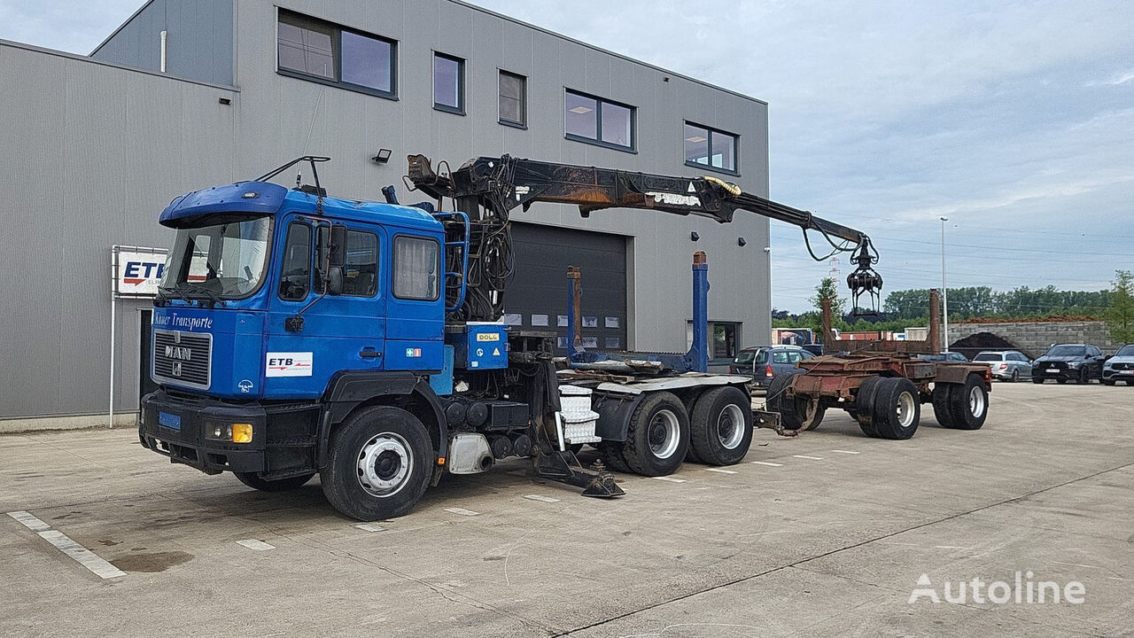 MAN 26.463 (CRANE / STEEL SUSPENSION / BIG AXLES / 6X4) timber truck