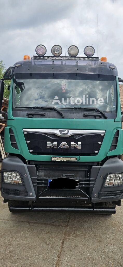 MAN TGS 33.500 camión maderero - Autoline