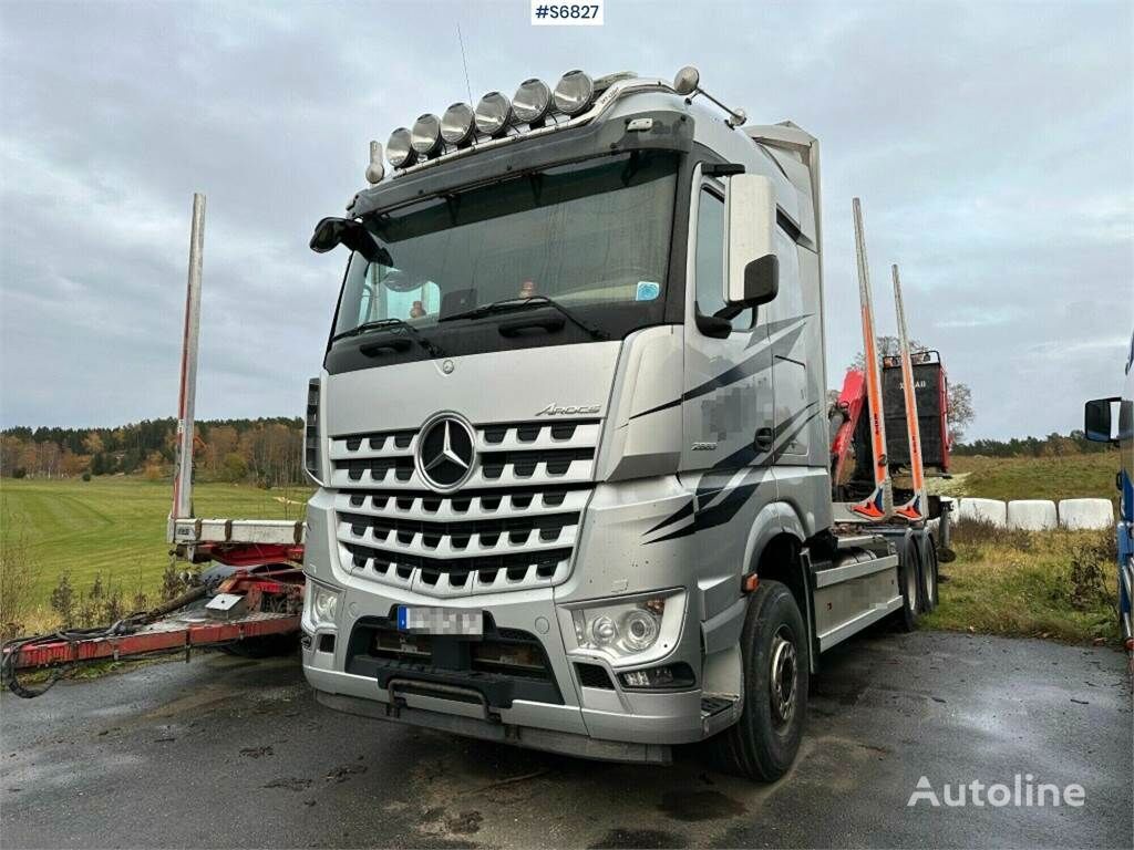 شاحنة نقل الأخشاب Mercedes-Benz Arocs 2863