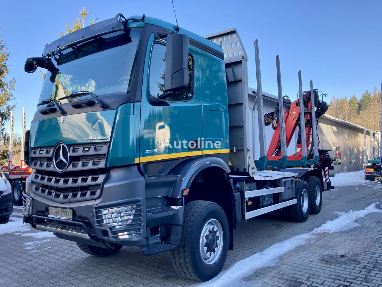 camion forestier Mercedes-Benz Arocs 3351