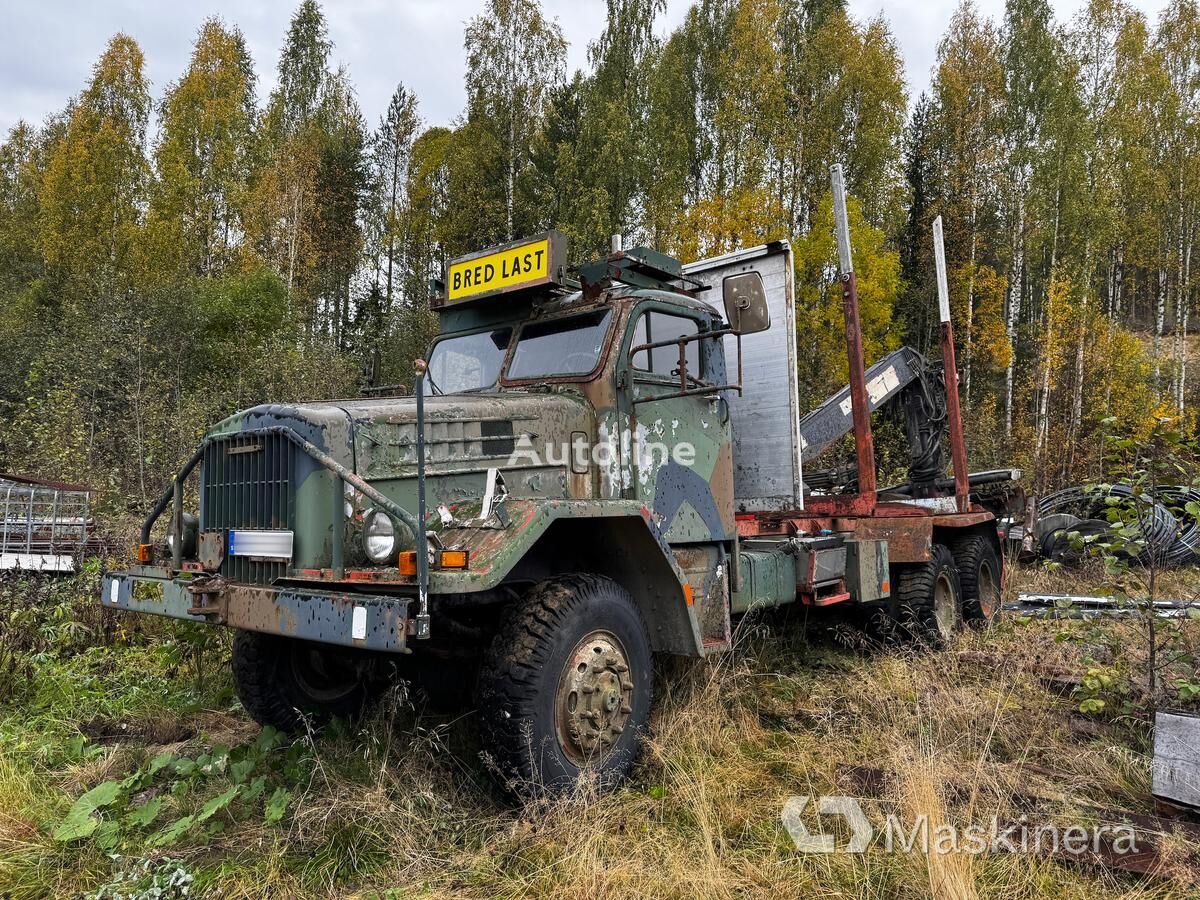 شاحنة نقل الأخشاب Scania LA82B