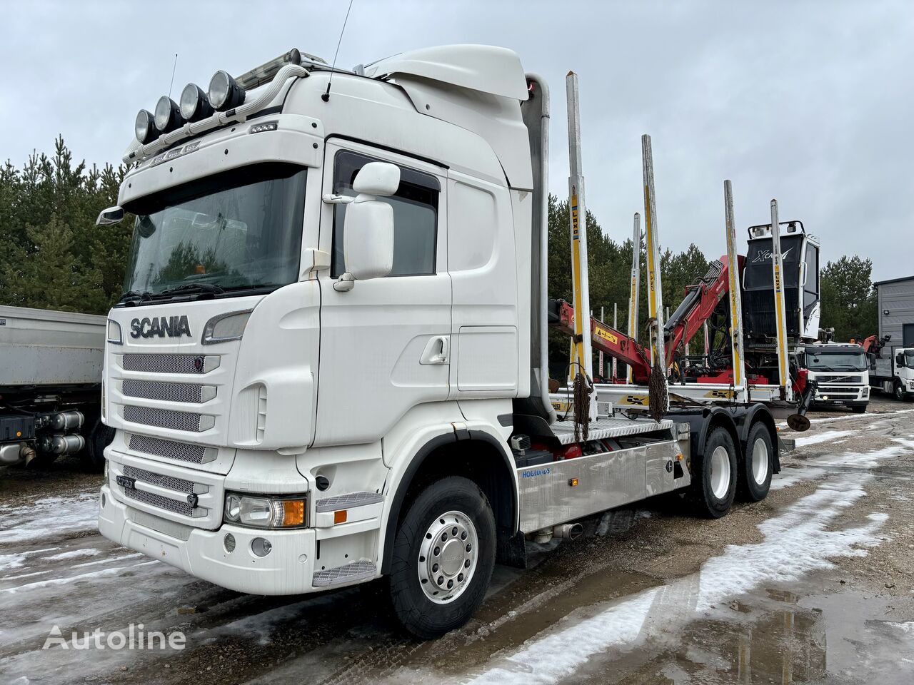 ciężarówka do przewozu drewna Scania R730KM 6x4 z dźwigiem LOGLIFT z kabiną unoszoną sprowadzony