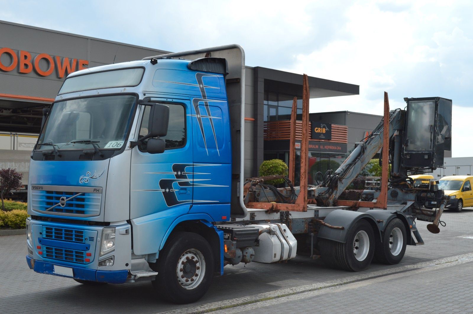 Volvo FH13 520  timber truck