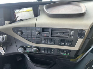 Camion forestier Volvo FH750 6X4 + RETARDER + HIAB CRANE à vendre - Image 25 | Autoline CM Camion forestier Volvo FH750 6X4 + RETARDER + HIAB CRANE | Image 25 - Autoline