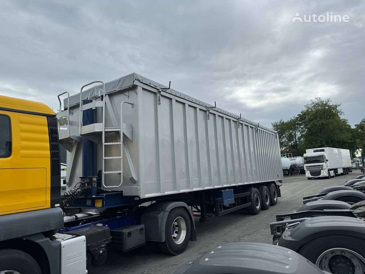 Benalu 64 kub v Lizynh tipper semi-trailer