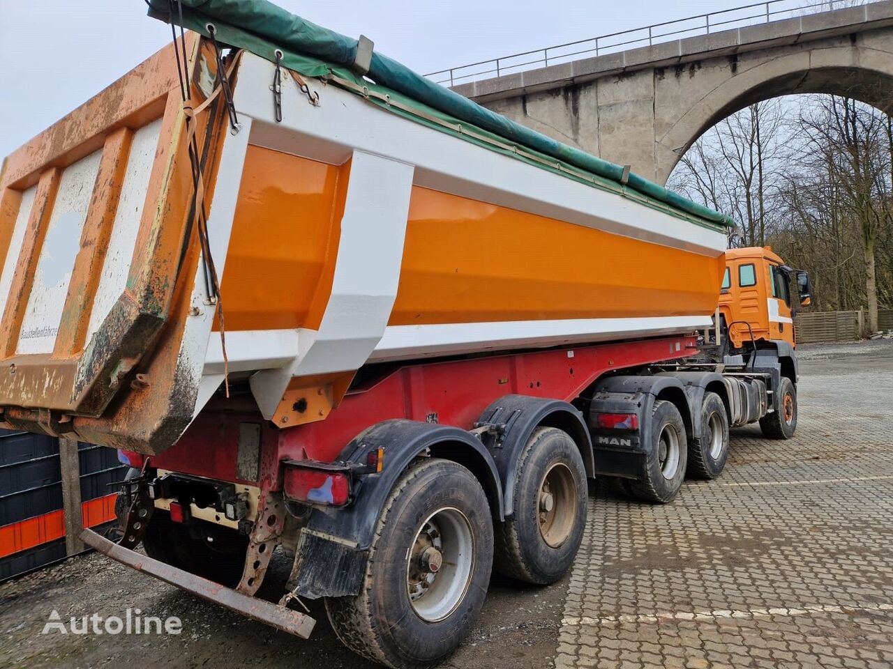 Langendorf SKS-HS 18/26 tipper semi-trailer