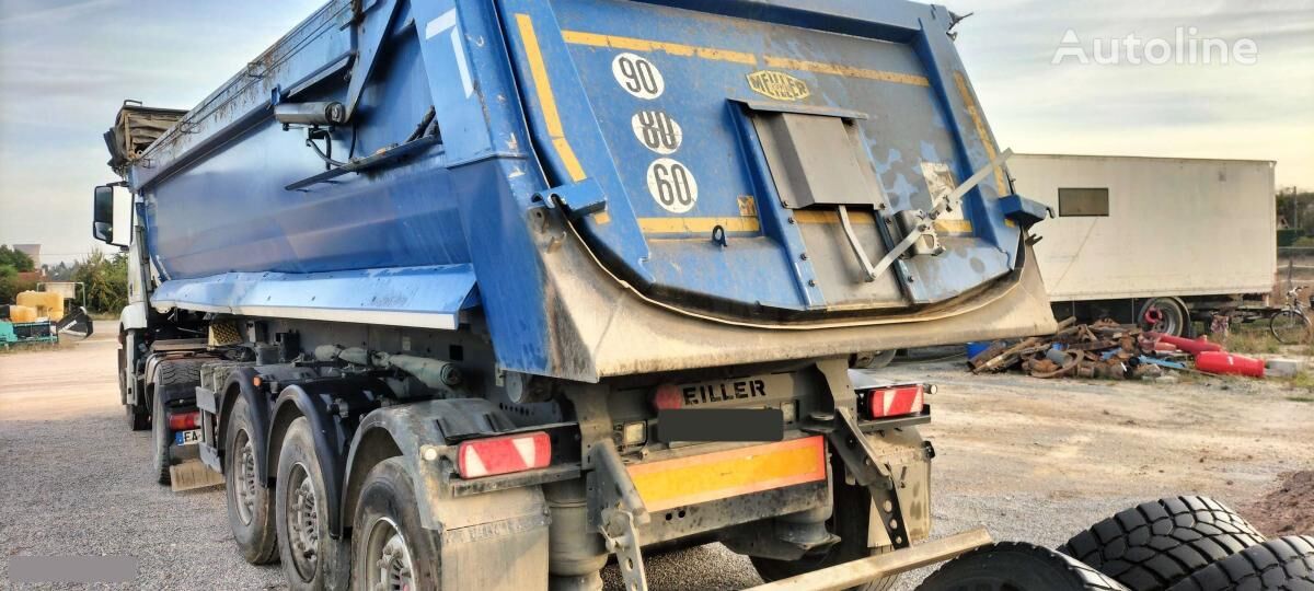 damaged Meiller KIPPER KISA3 tipper semi-trailer