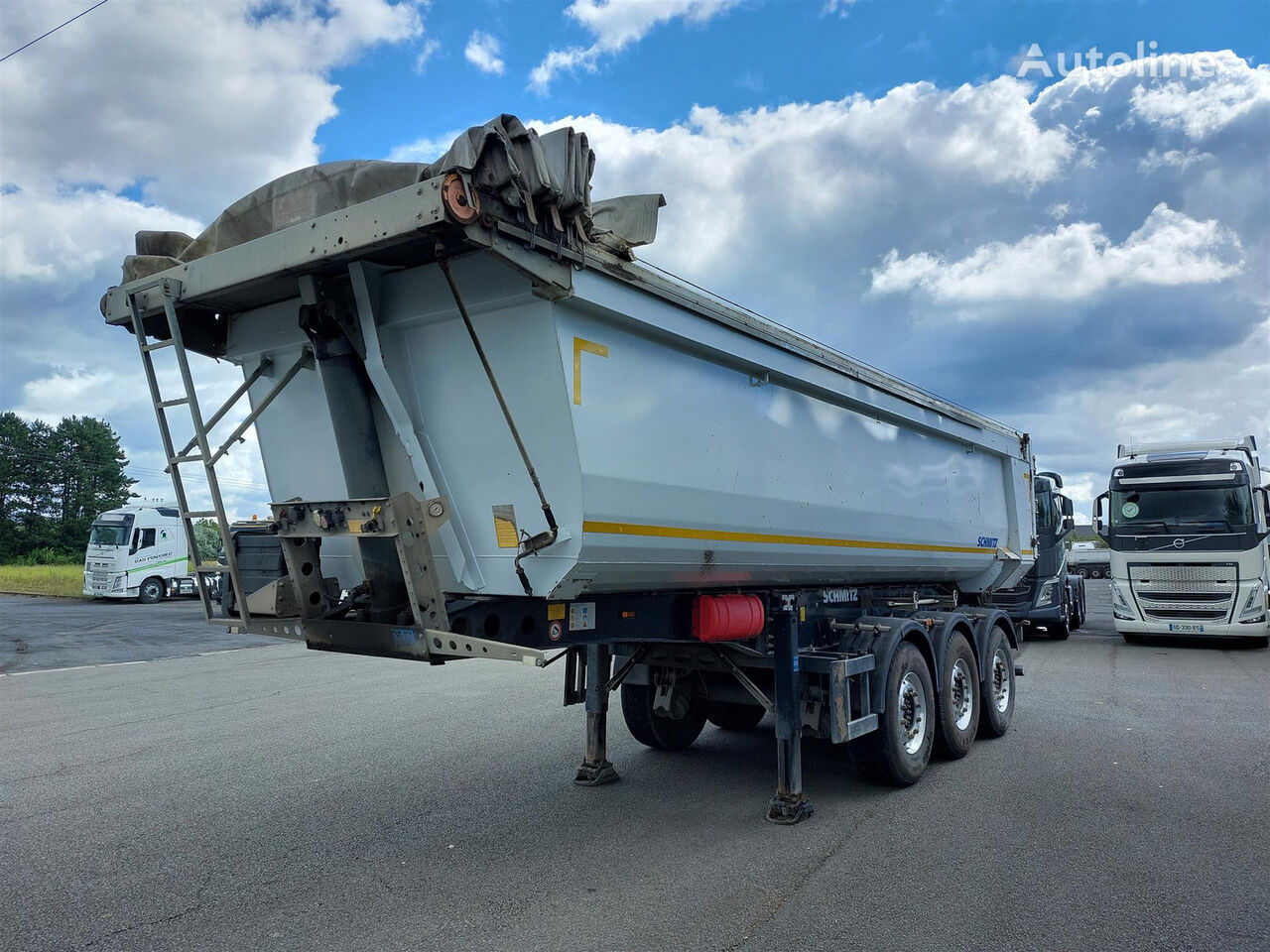 Schmitz Cargobull tipper semi-trailer