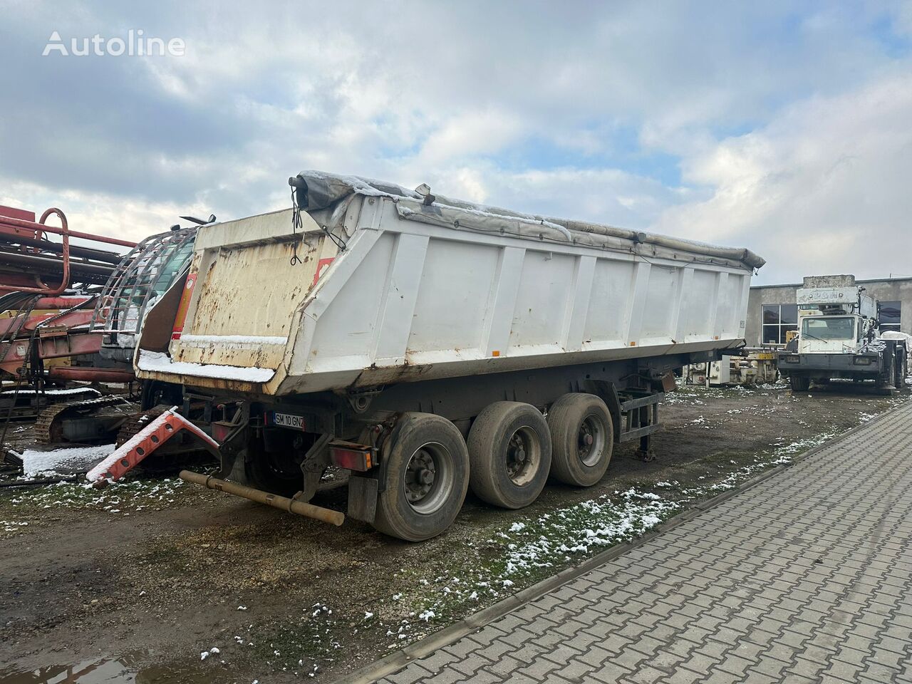 semi-remorque benne Schmitz SKI24 / 8,2