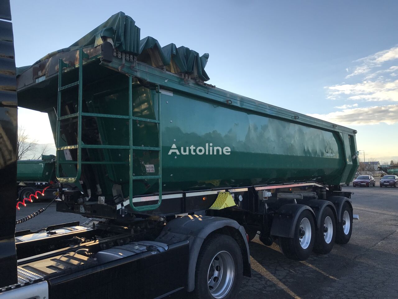 Schwarzmüller ALU/TÁRCSA/BOGI/ELEKTROMOS PONYVA/ALU/MŰANYAG KOPTATÓ/5100KG tipper semi-trailer