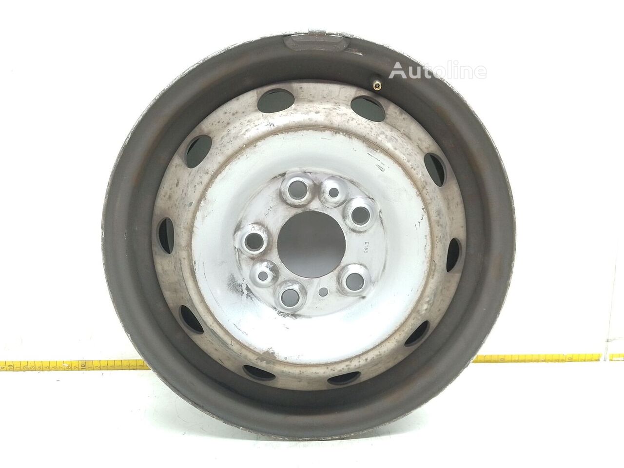 automobile wheel rim