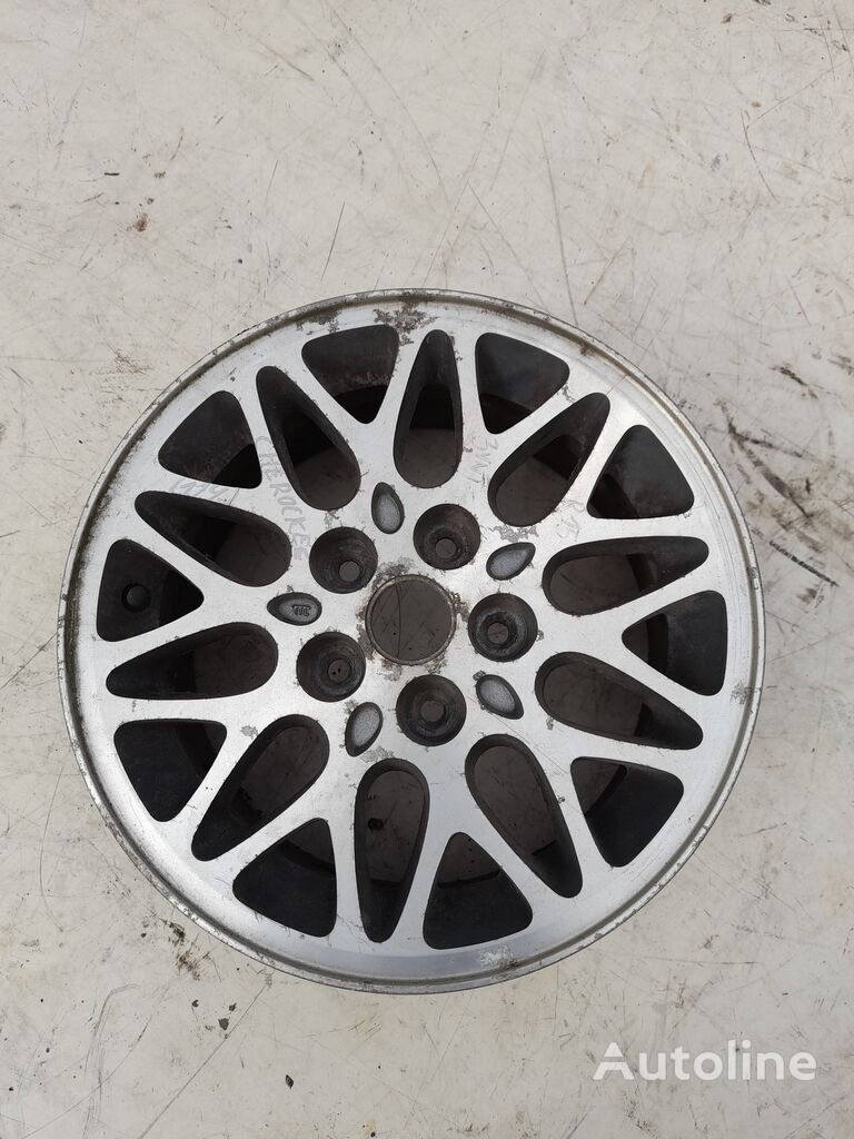 automobile wheel rim Jeep