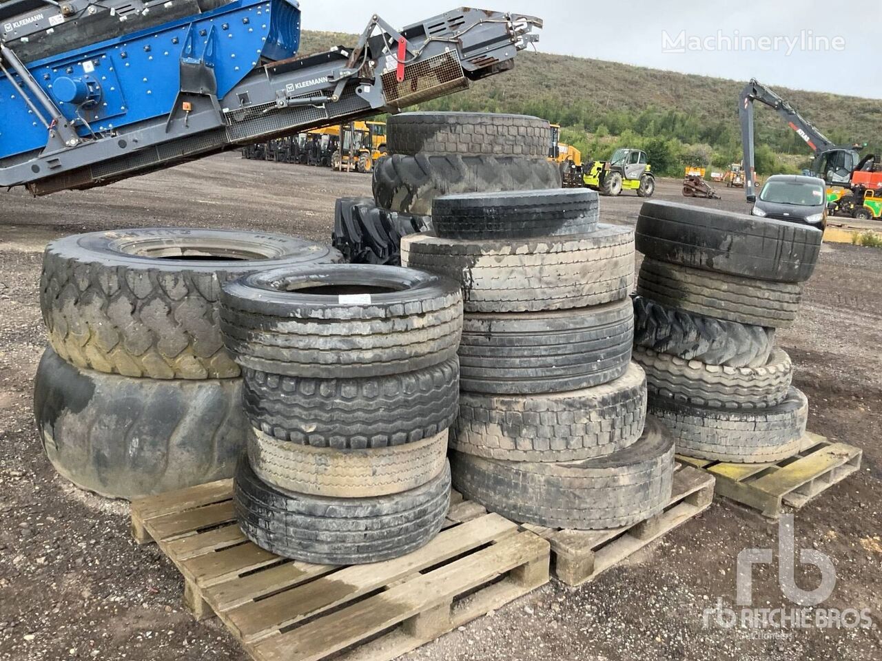 pnevmatika za gradbeno mehanizacijo Quantity of (20) Tyres