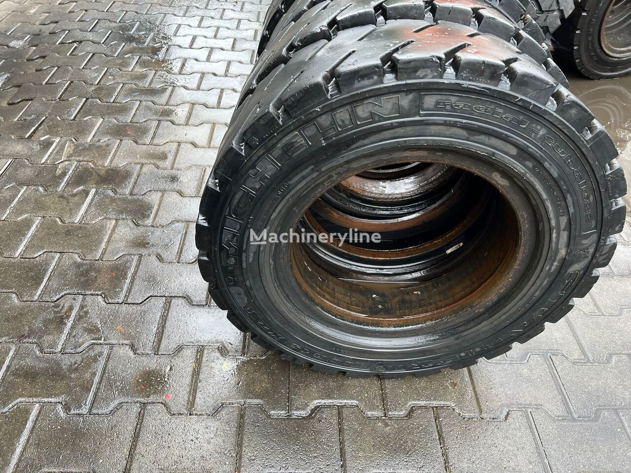 Anvelope stivuitor pneumatice cu camera Michelin 7.00 R15 excavator tire