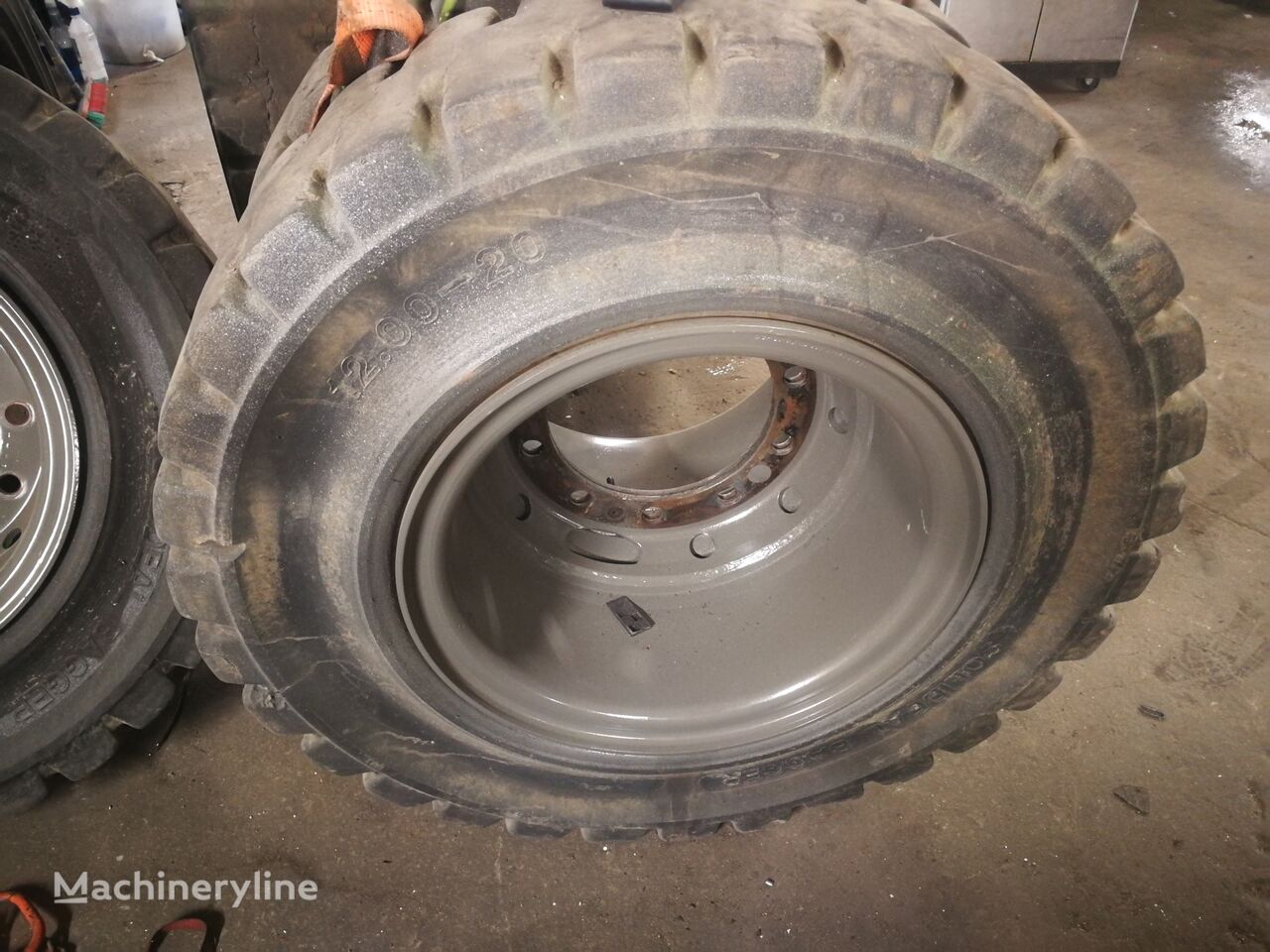 Liebherr Sennebogen, Terex-Fuchs, Liebherr, 10.00-20, 12.00-20 excavator tire