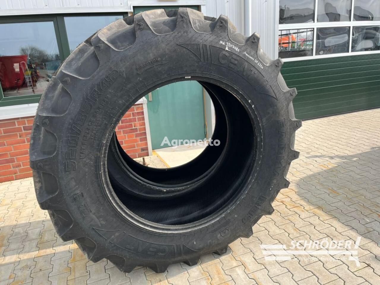 new 520/85 R42 tractor tire