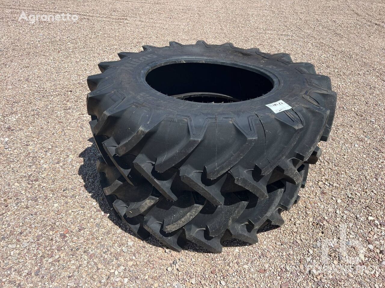 pneu de tracteur Mitas 420/85R30 Quantity of (2)