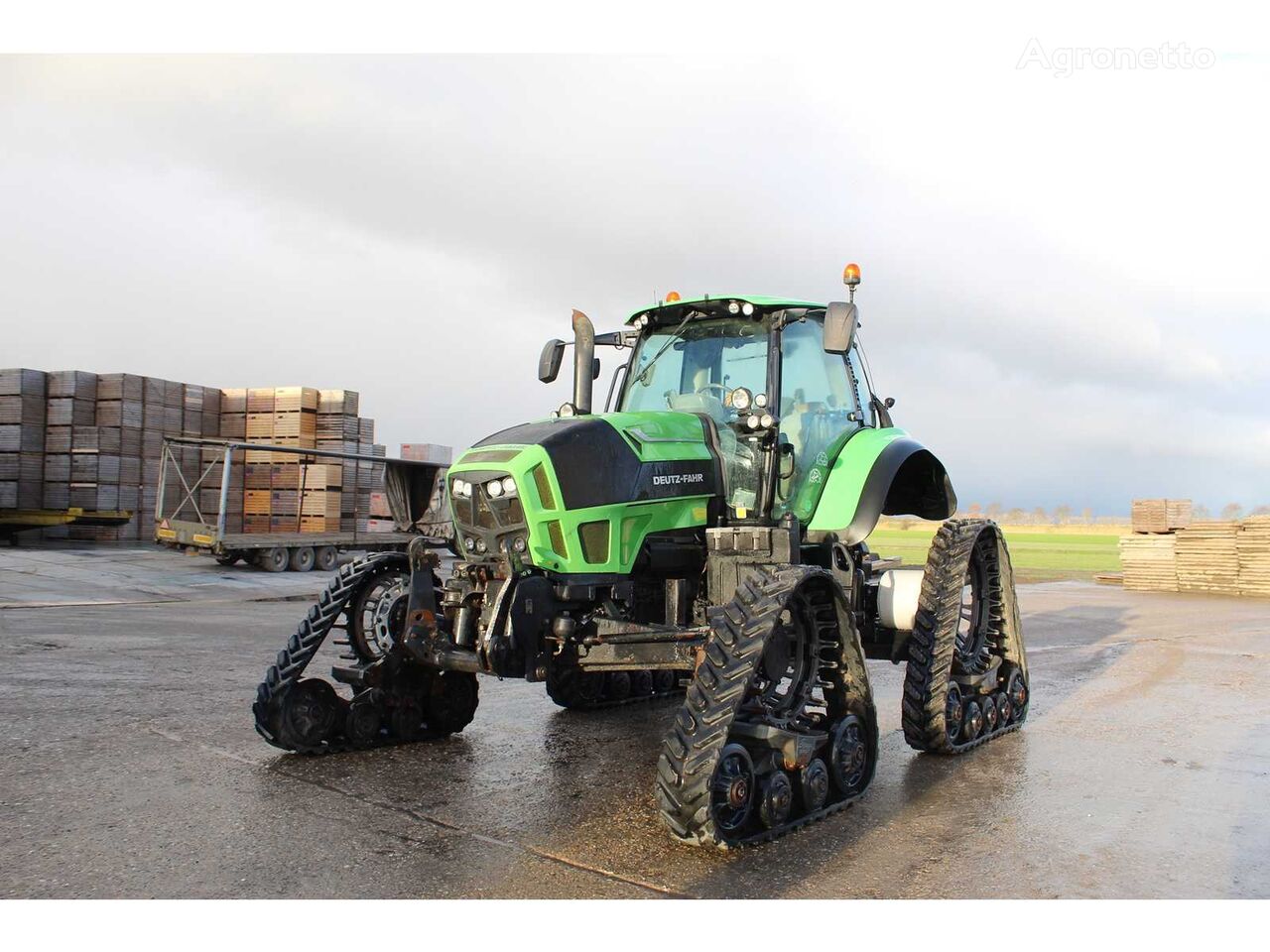 Soucy Track S-T612U tractor tire