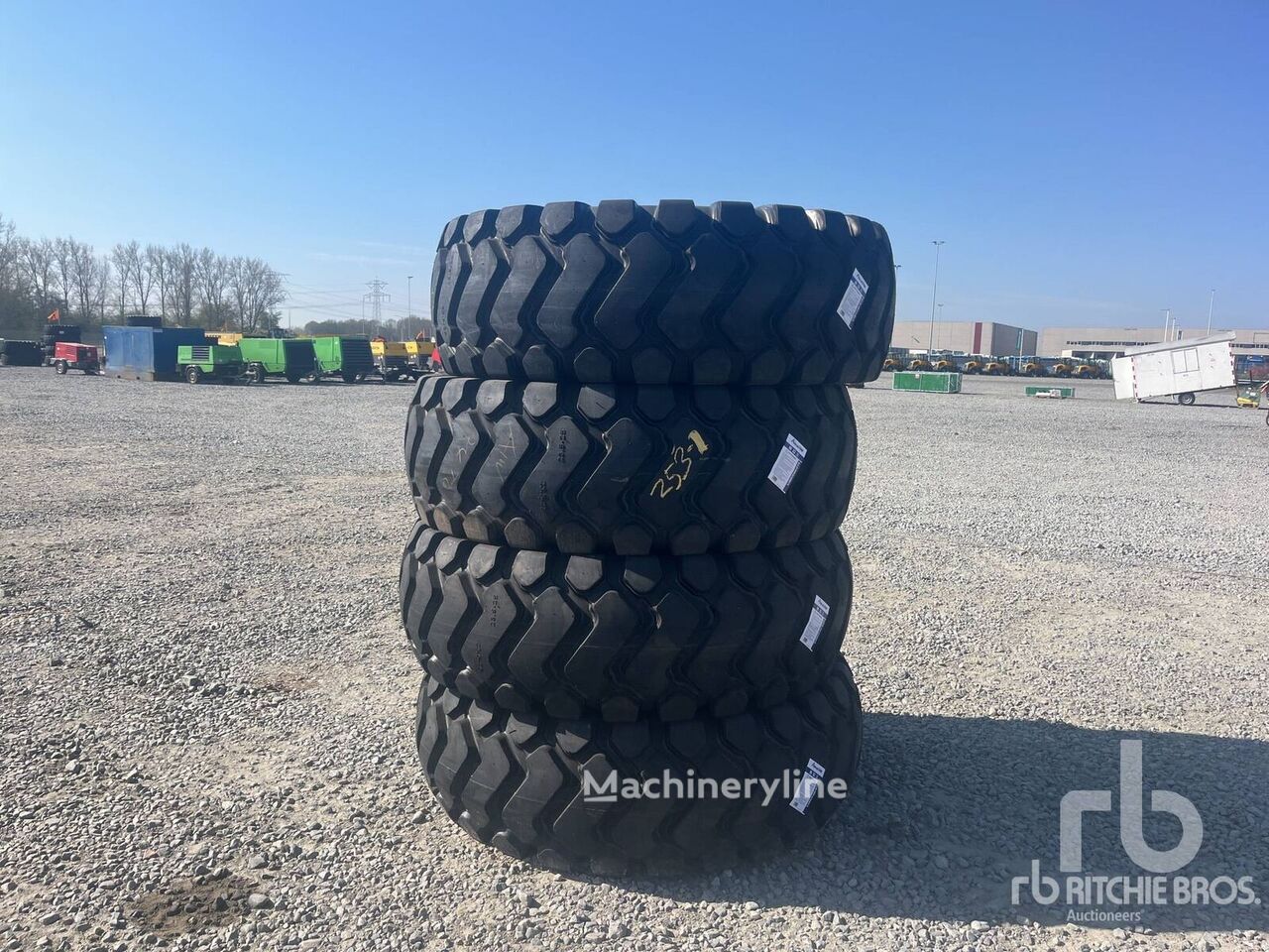 Pneu pour chargeuse sur pneus Alwaysrun 23.5-25 Quantity of (4) E3/L3, TL (Unused) à vendre | Machineryline MA Pneu pour chargeuse sur pneus Alwaysrun 23.5-25 Quantity of (4) E3/L3, TL (Unused) neuf - Machineryline