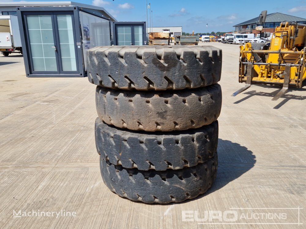 Michelin 12.00R24 Tyre & Rim (4 of) dekk til hjullaster