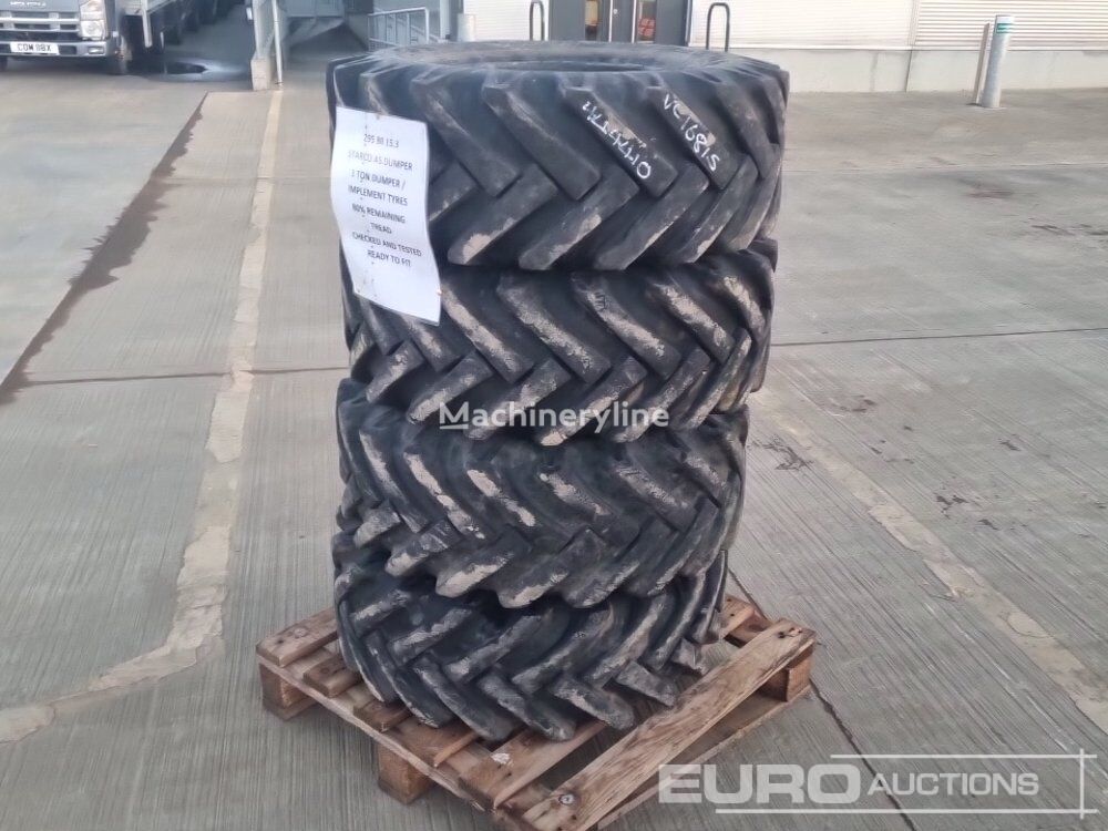 Starco 295/80-15.3 Tyre (4 of) Radladerreifen