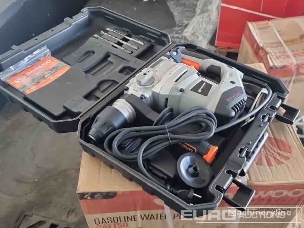 new Daewoo DARH32B hammer drill