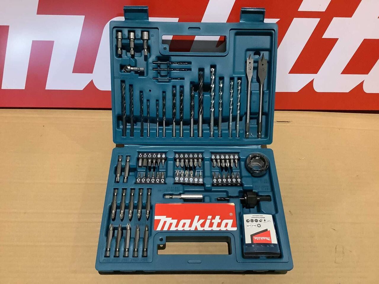 Makita hand tool set