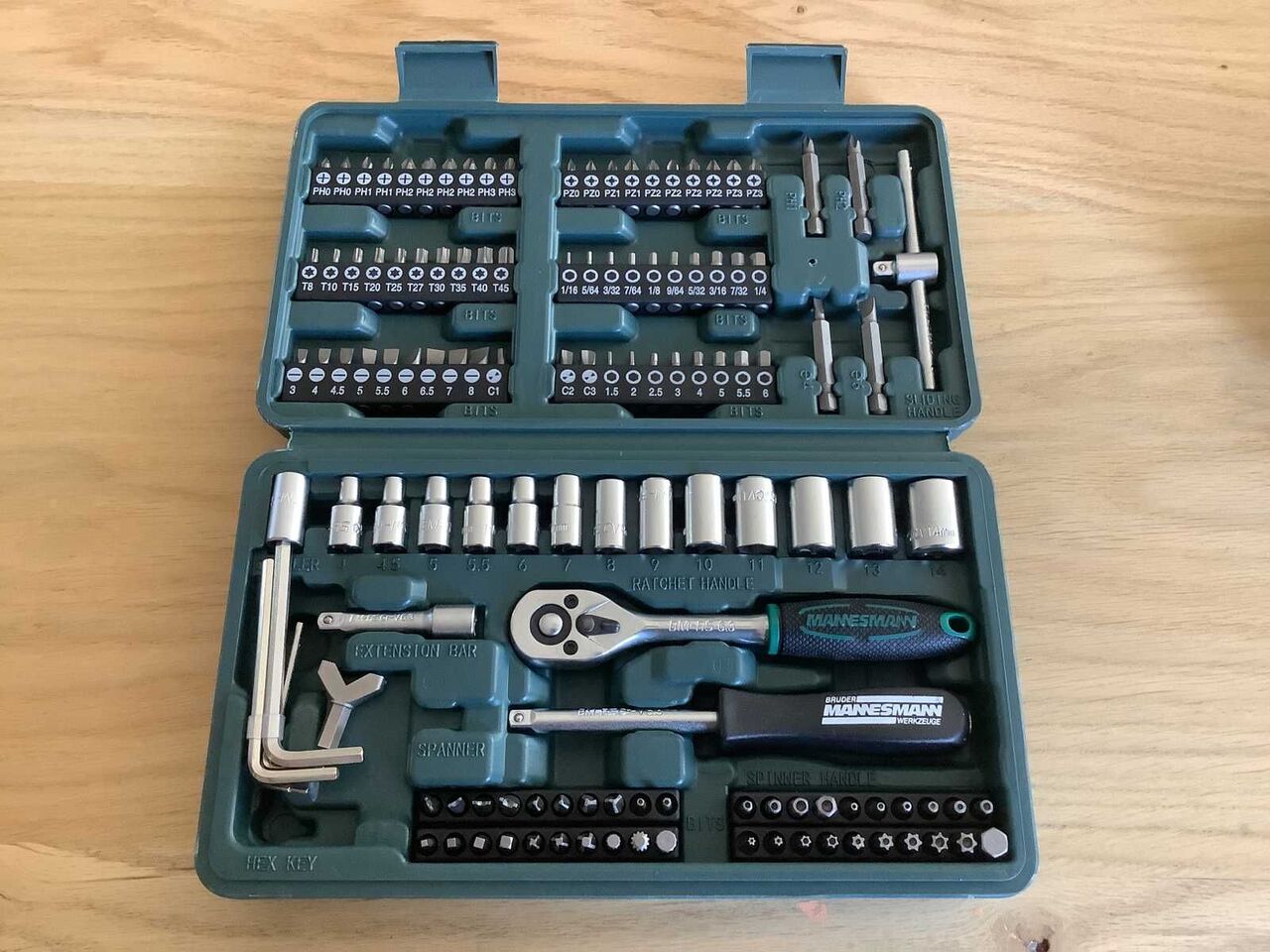 Mannesmann Gevulde gereedschapskoffer hand tool set